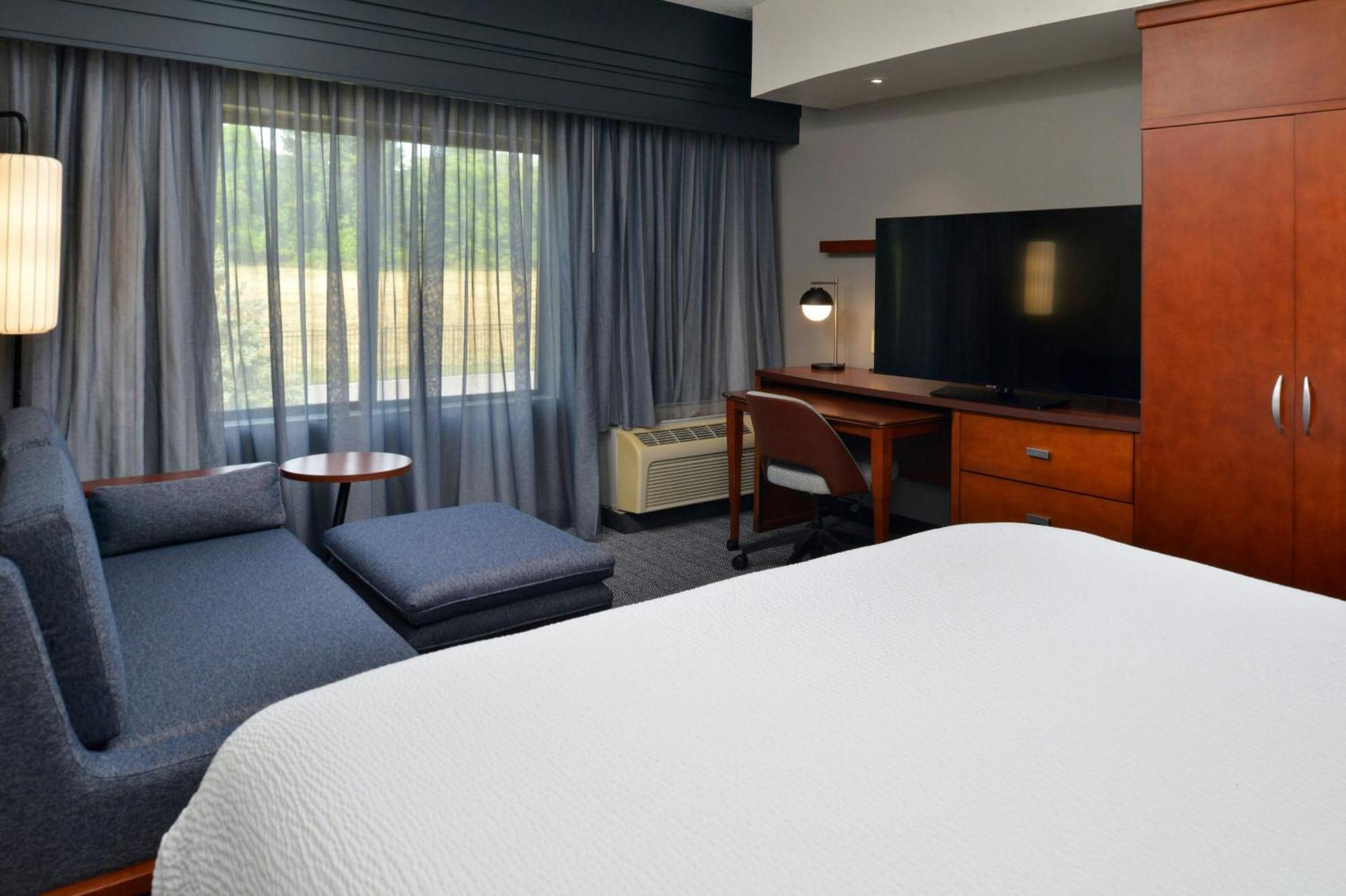 Courtyard By Marriott Harrisburg Hershey Εξωτερικό φωτογραφία