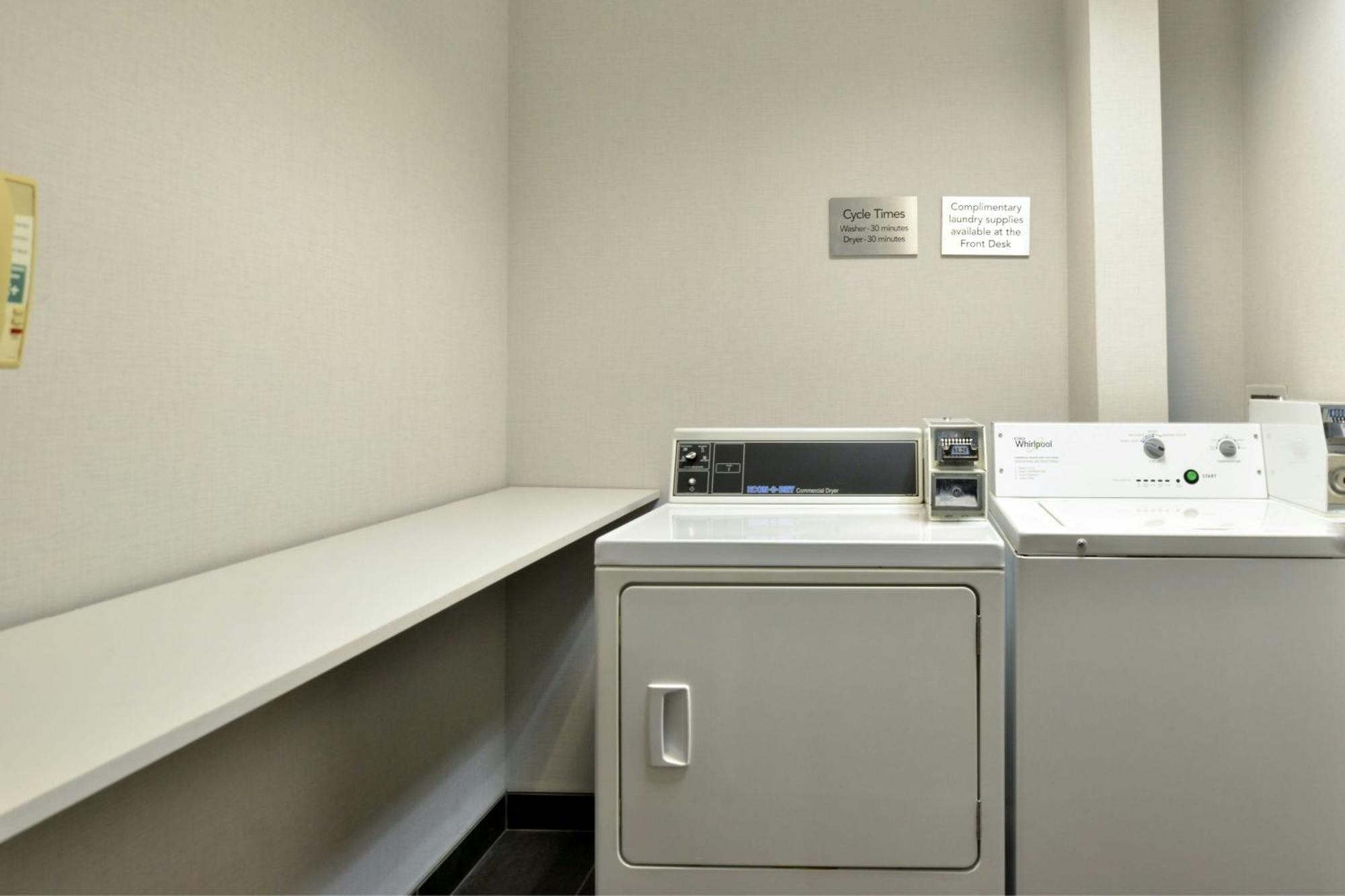 Courtyard By Marriott Harrisburg Hershey Εξωτερικό φωτογραφία
